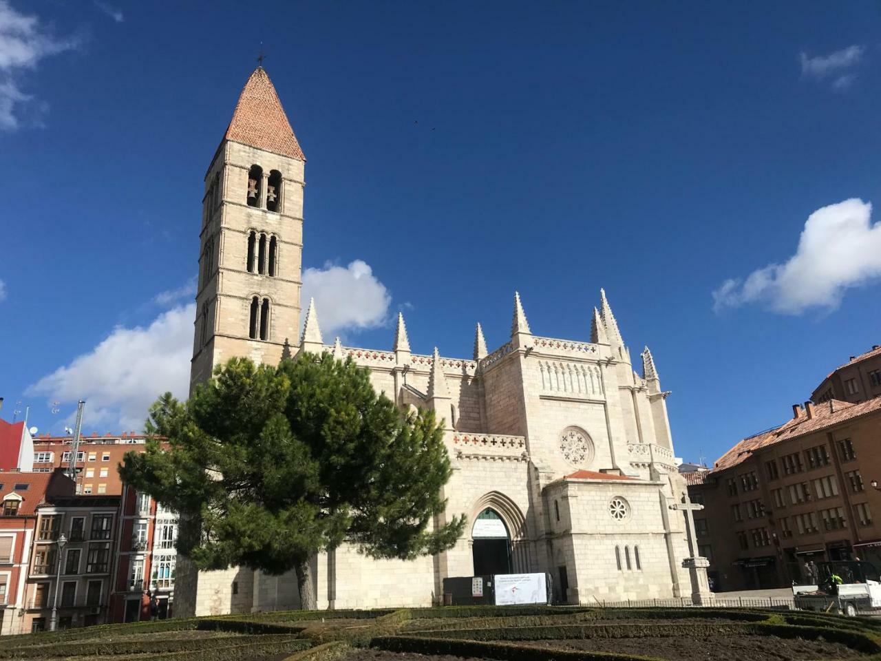 Espacios Blanco Plaza Del Viejo Coso Leilighet Valladolid Eksteriør bilde